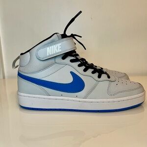 Nike Youth Court Borough Mid Trainer